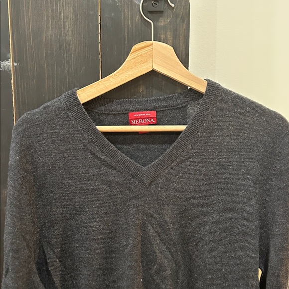 💯 Merino Wool Sweater - Picture 3 of 6